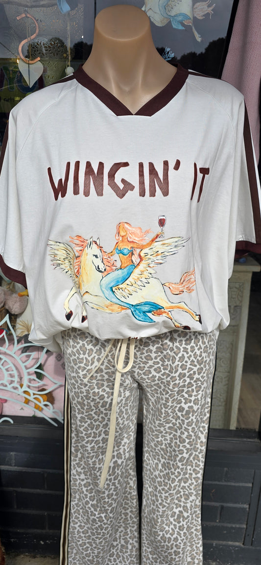 Wingin it tee 🧜‍♀️🍷