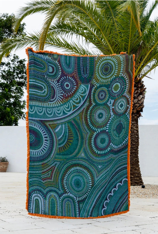 The sun & the 7 sisters throw