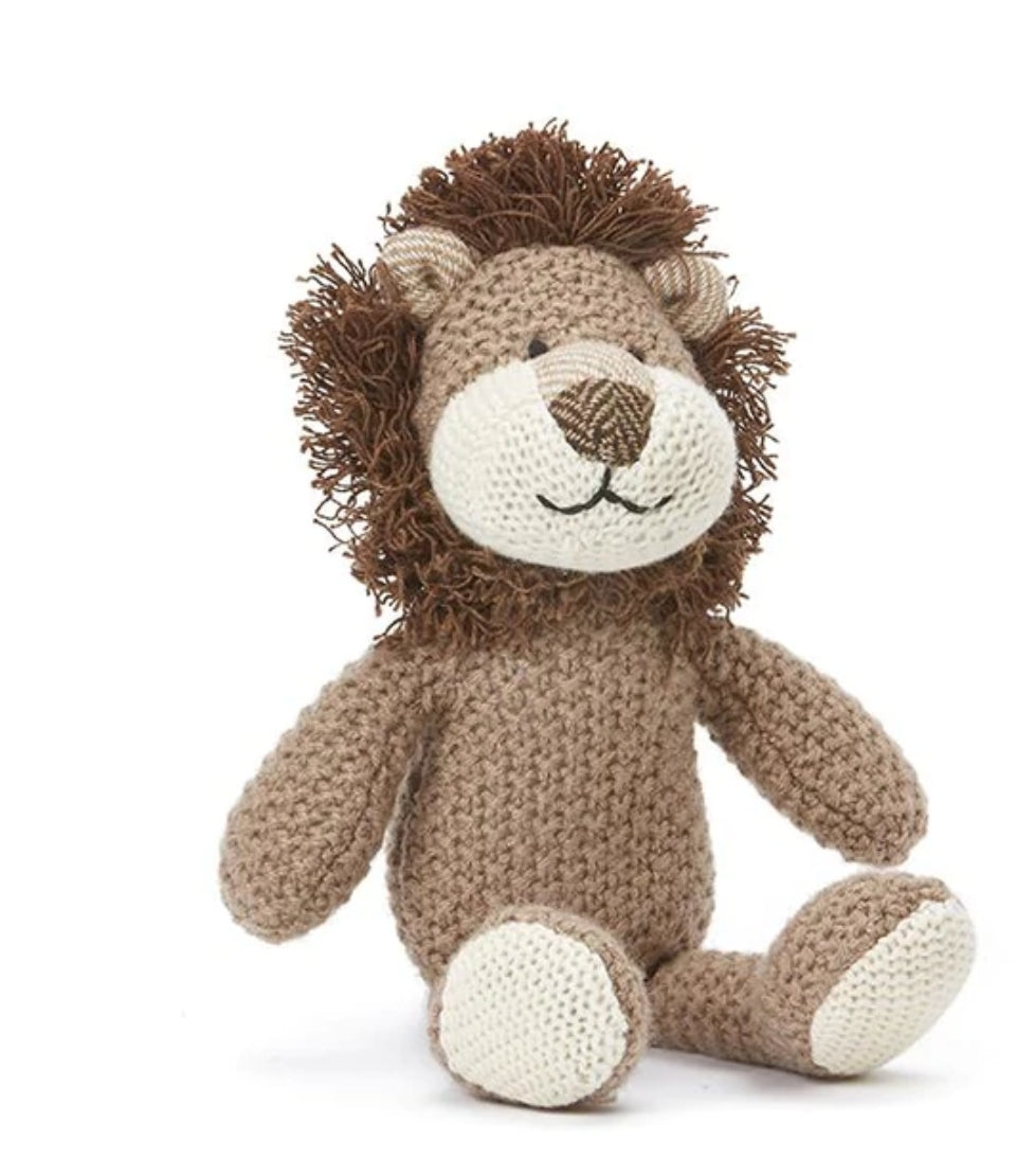 Hunter the lion rattle